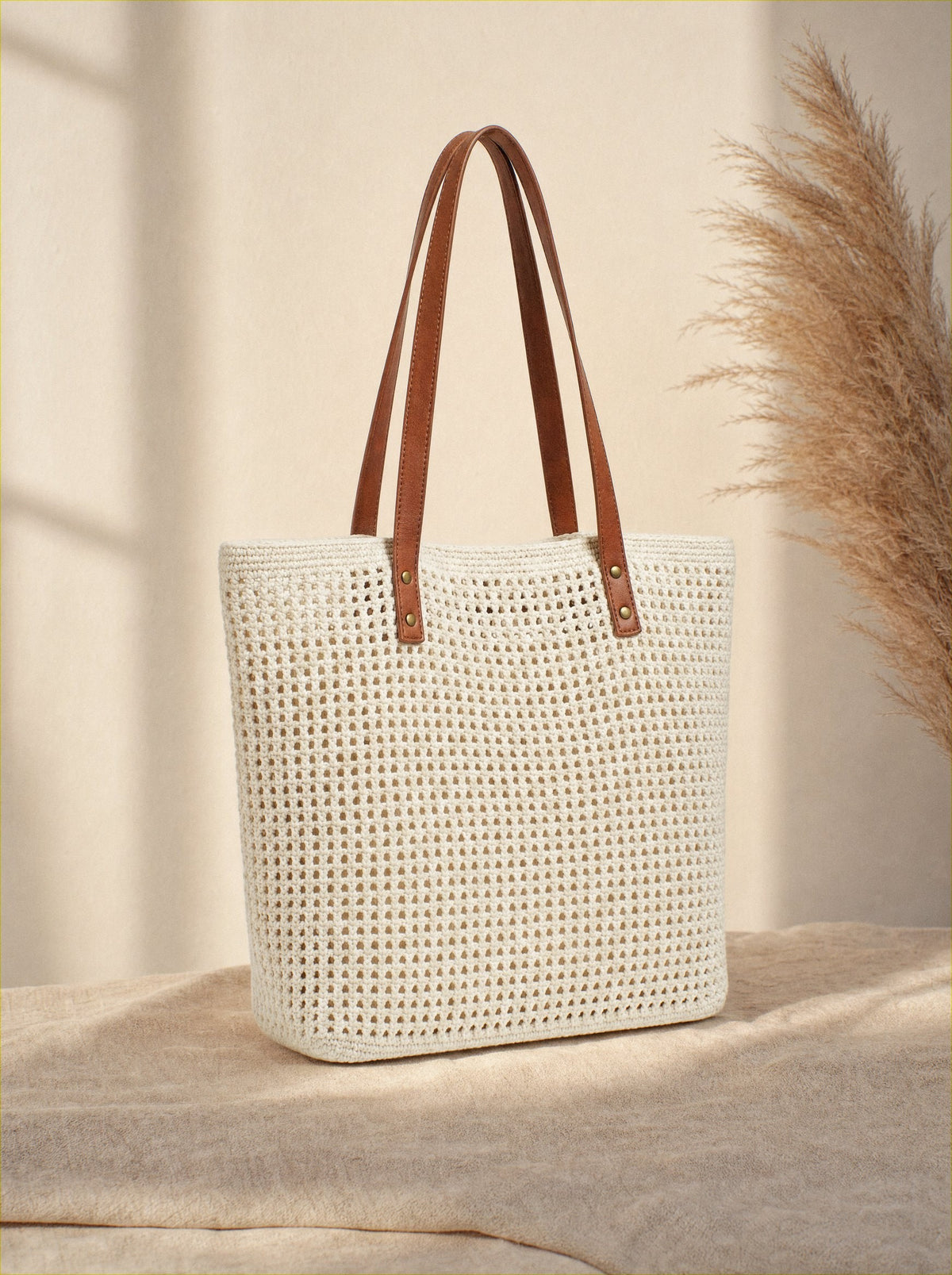 Bloomie Woven Beach Tote